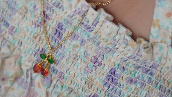GIRL'S BOW NECKLACE