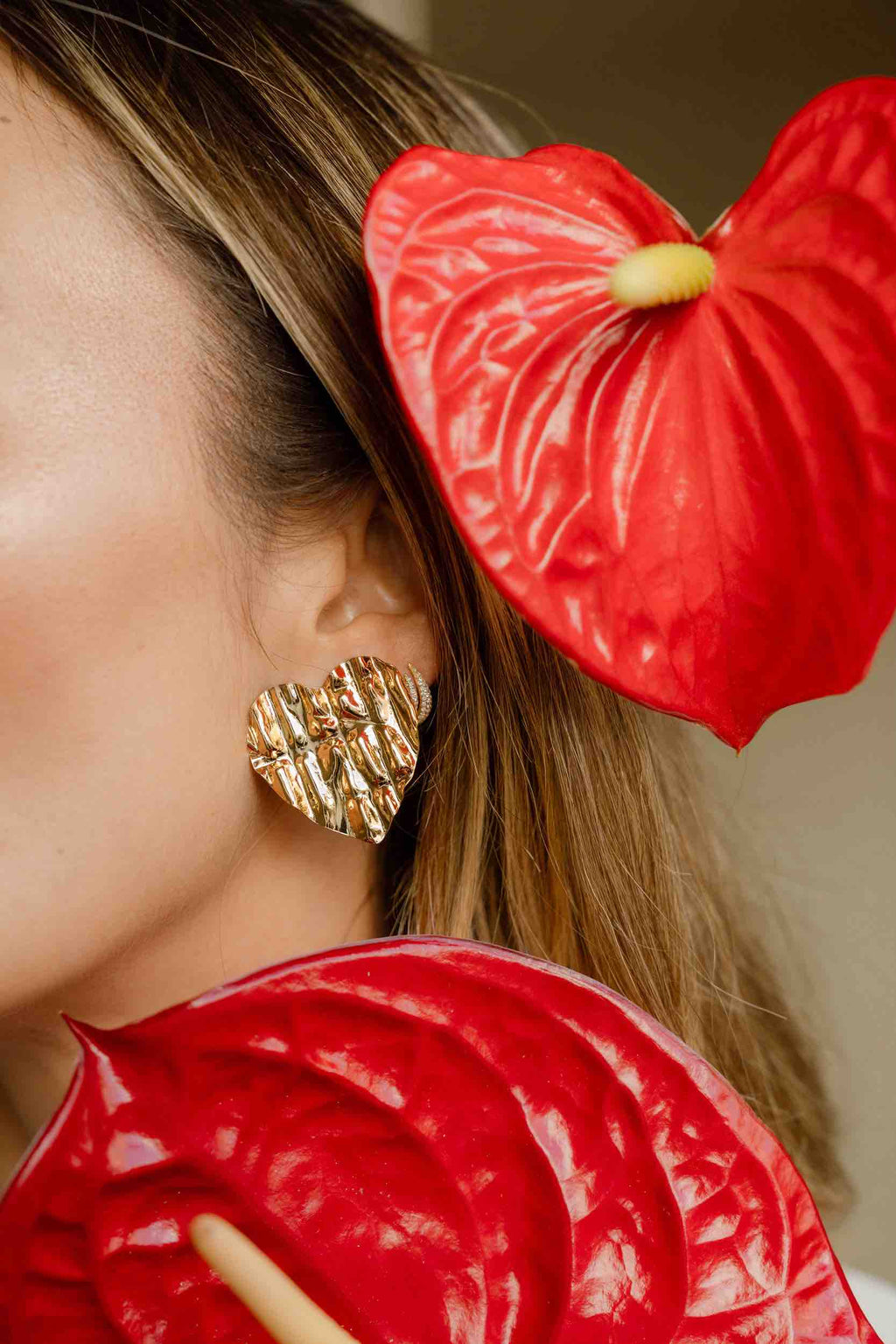 ARETES CORAZON MARTILLADO