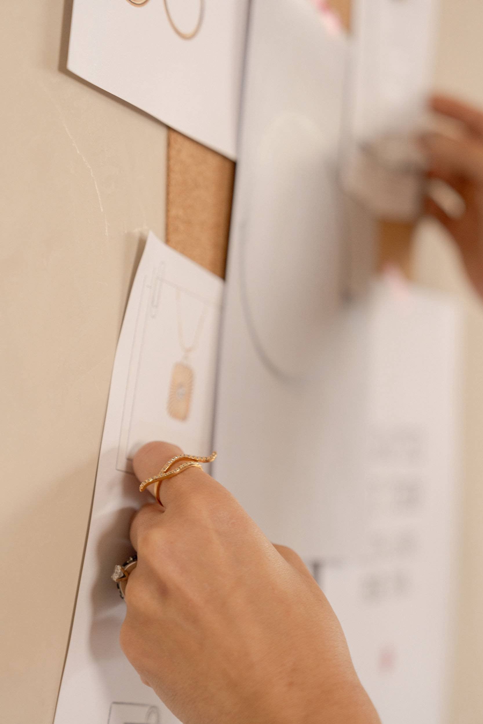 ANILLO ONDAS ZIRCONIAS