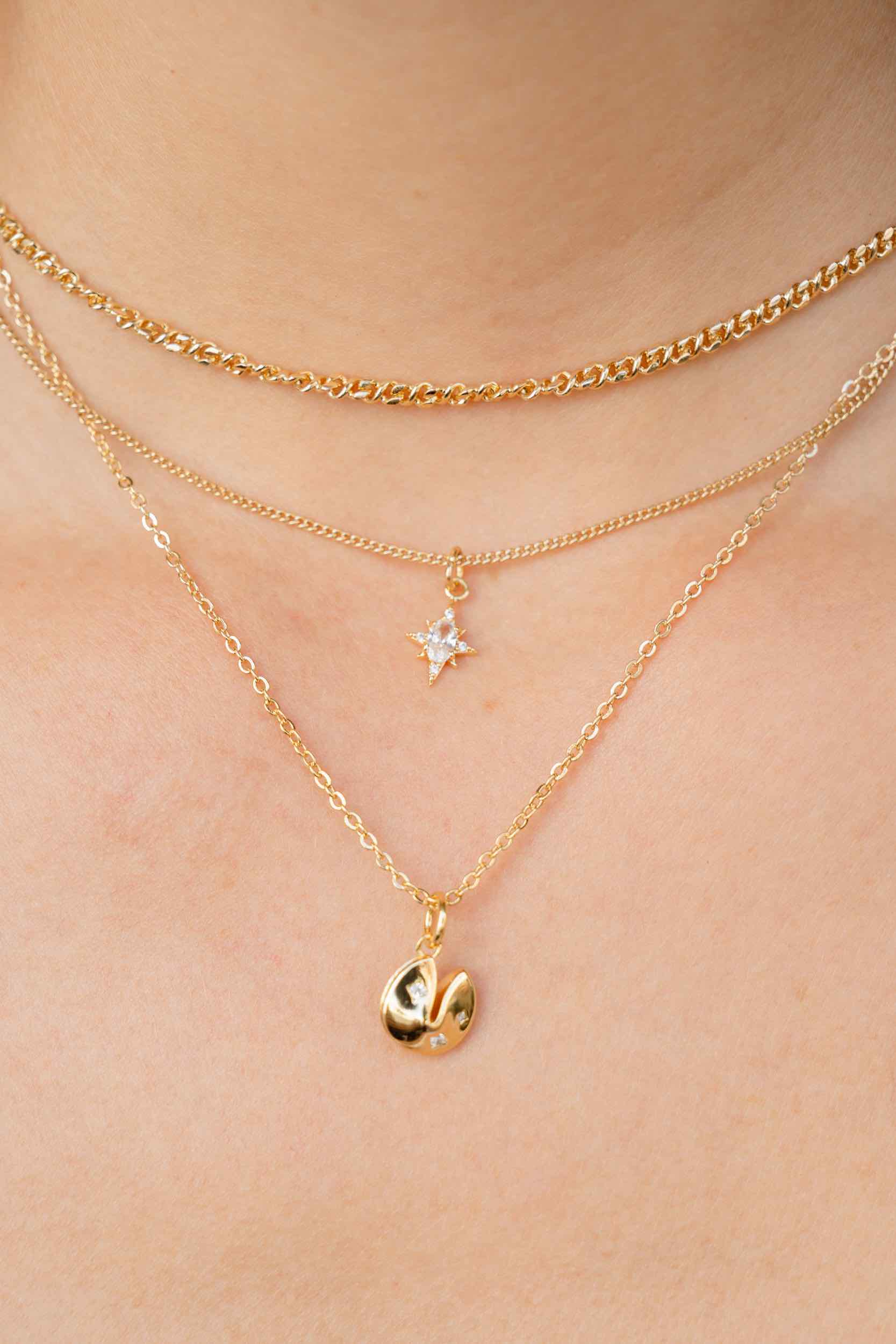 COLLAR ESTRELLA ZIRCONIA OVALADA